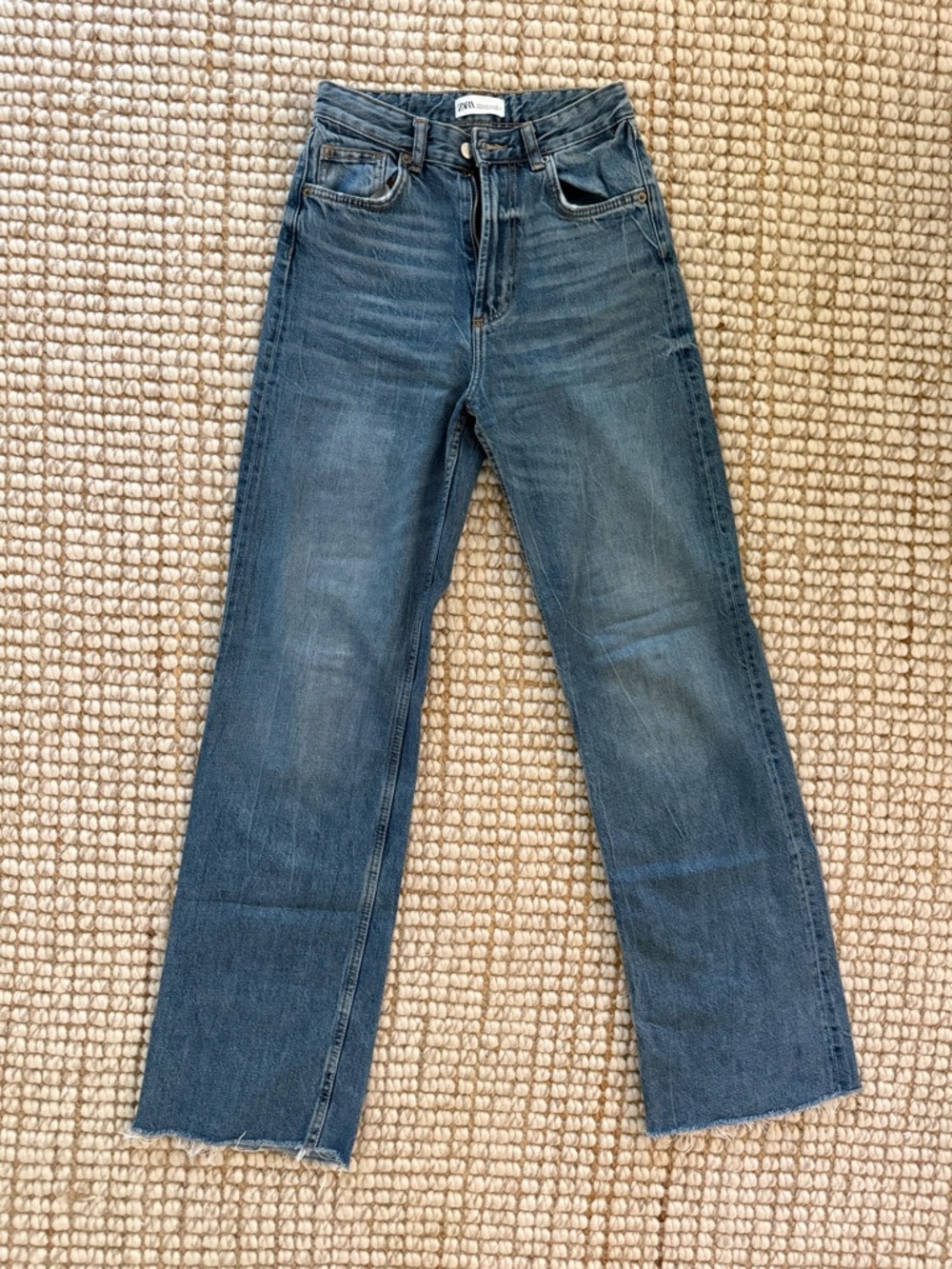 Zara Straight Leg Jeans High Rise Raw Hem Medium Wash Size 2